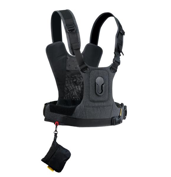 Carry a DSLR camera hiking with a Cotton Carrier G3 Camera Harness